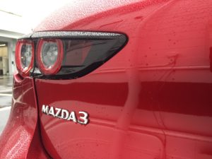 新型マツダ3(MAZDA3)デビュー! なんでアクセラじゃないの?車名変更の理由は?現役整備士が徹底解説